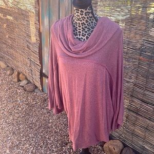 LIVI Lane Bryant Cowl neck, dolman sleeve top. Light weight sweater, 3/4 sleeve
